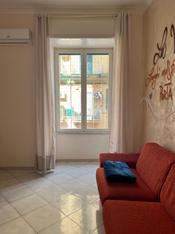 La Finestra Di Fronte Appartement Napels Buitenkant foto